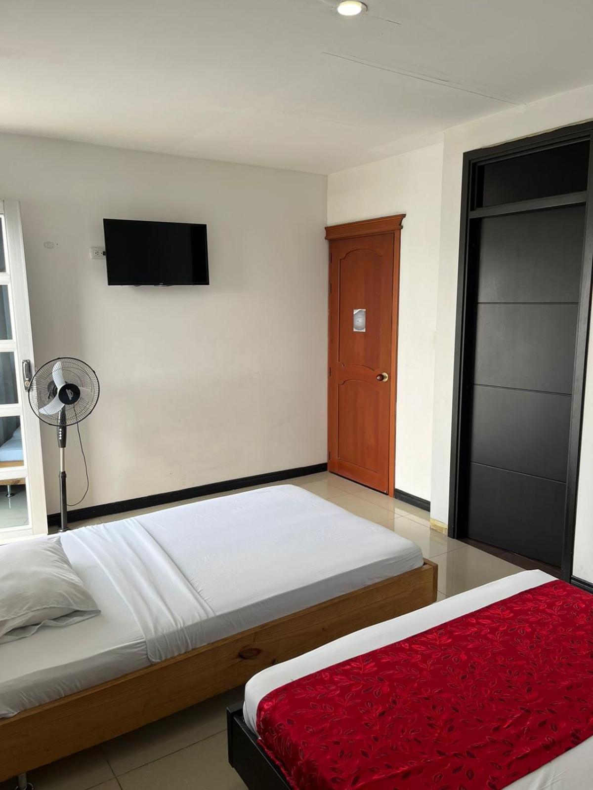Hotel El Jardin Cafetero Armenia Bagian luar foto